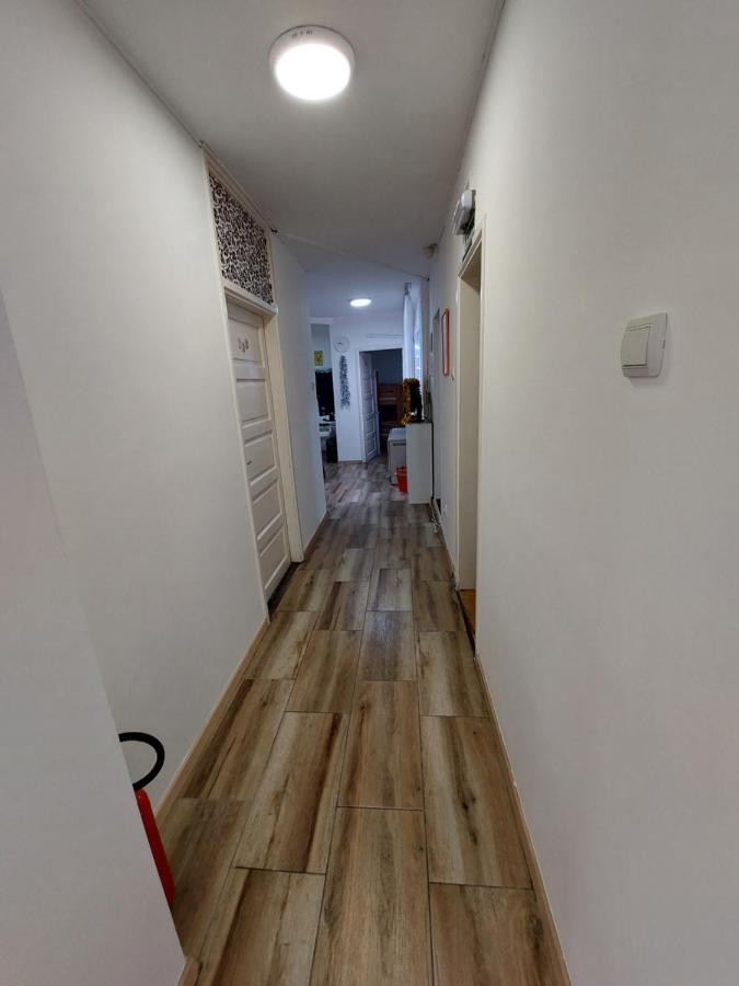 Hostel Inn Downtown 베오그라드 외부 사진