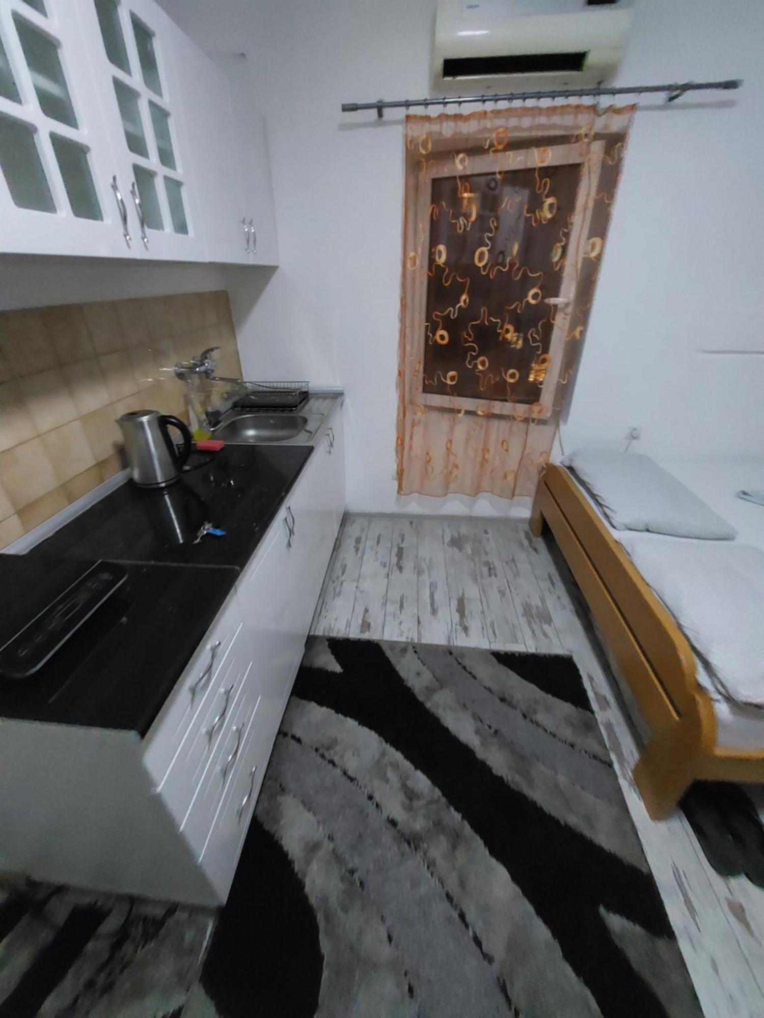 Hostel Inn Downtown 베오그라드 외부 사진